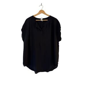 Pure Energy Split Neck Blouse Size 0X Black Cap Sleeve Lightweight Georgette
